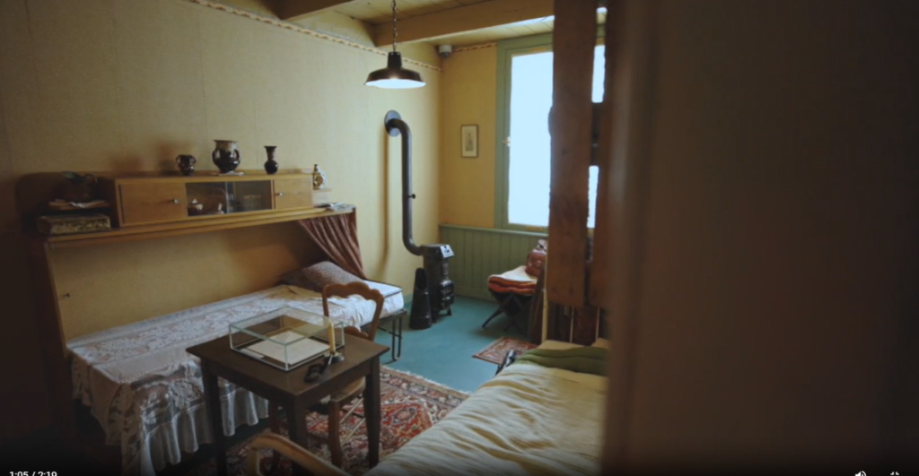 Screenshot from 
Griffin Museum of Science and Industry